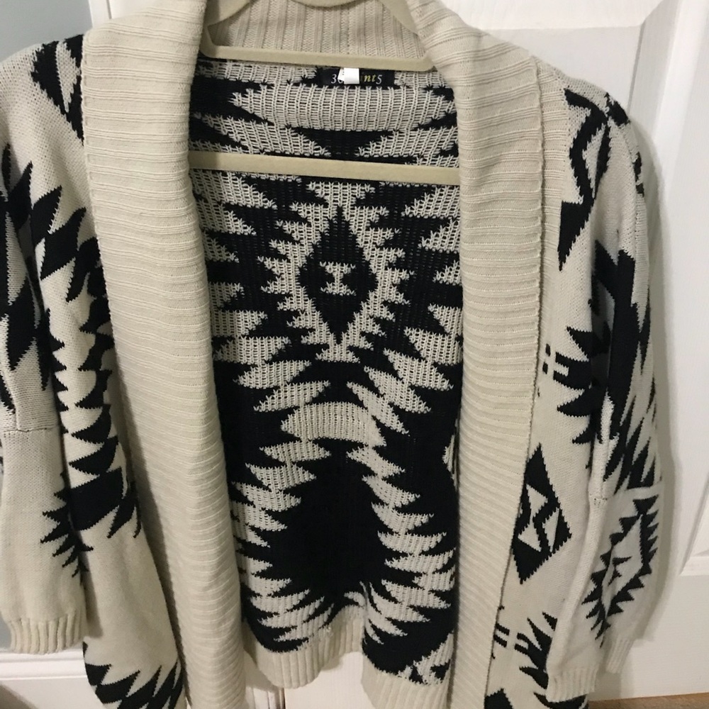 Cream and Black Aztec Print cardigan size small